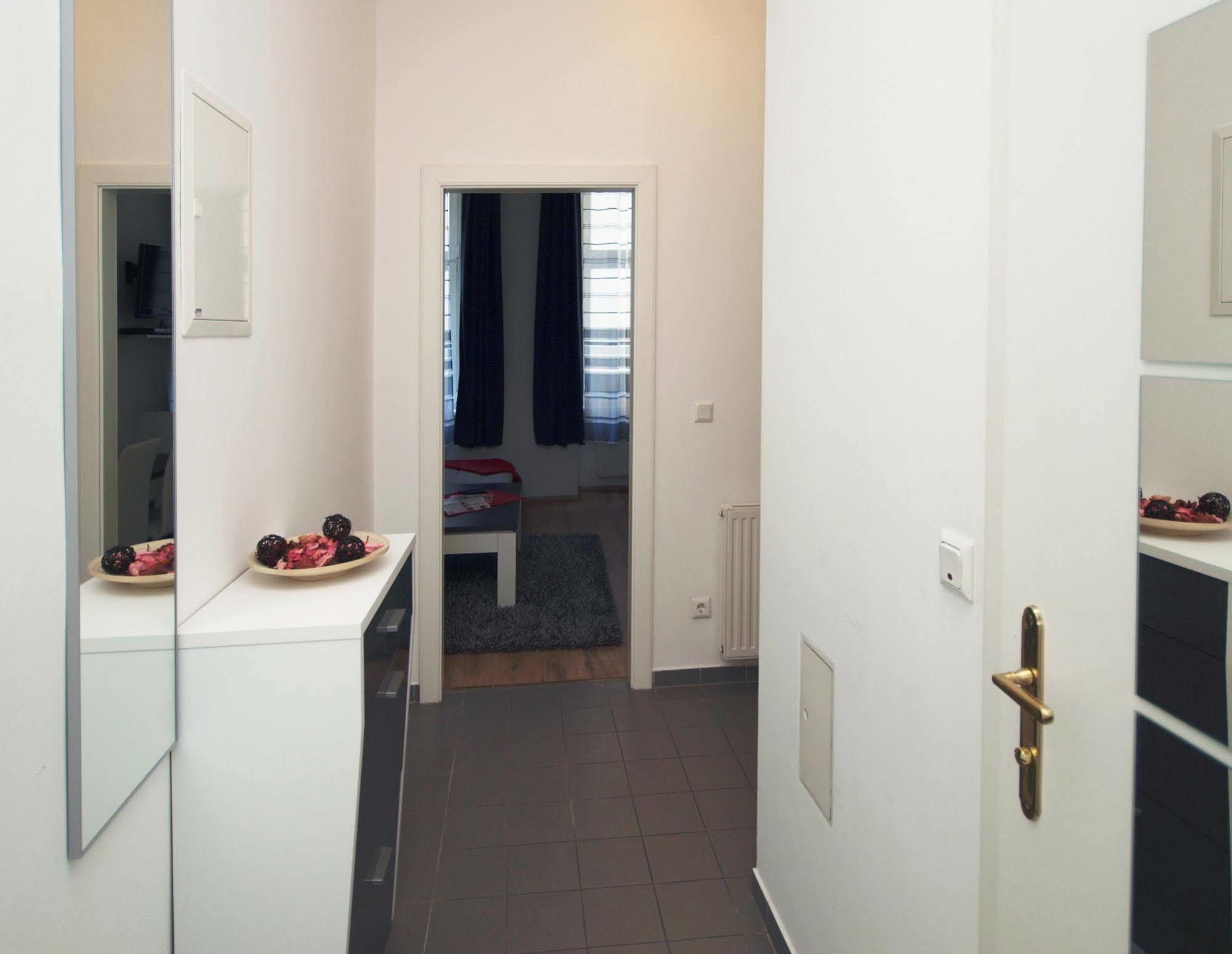 Checkvienna - Ruedengasse Apartman Kültér fotó